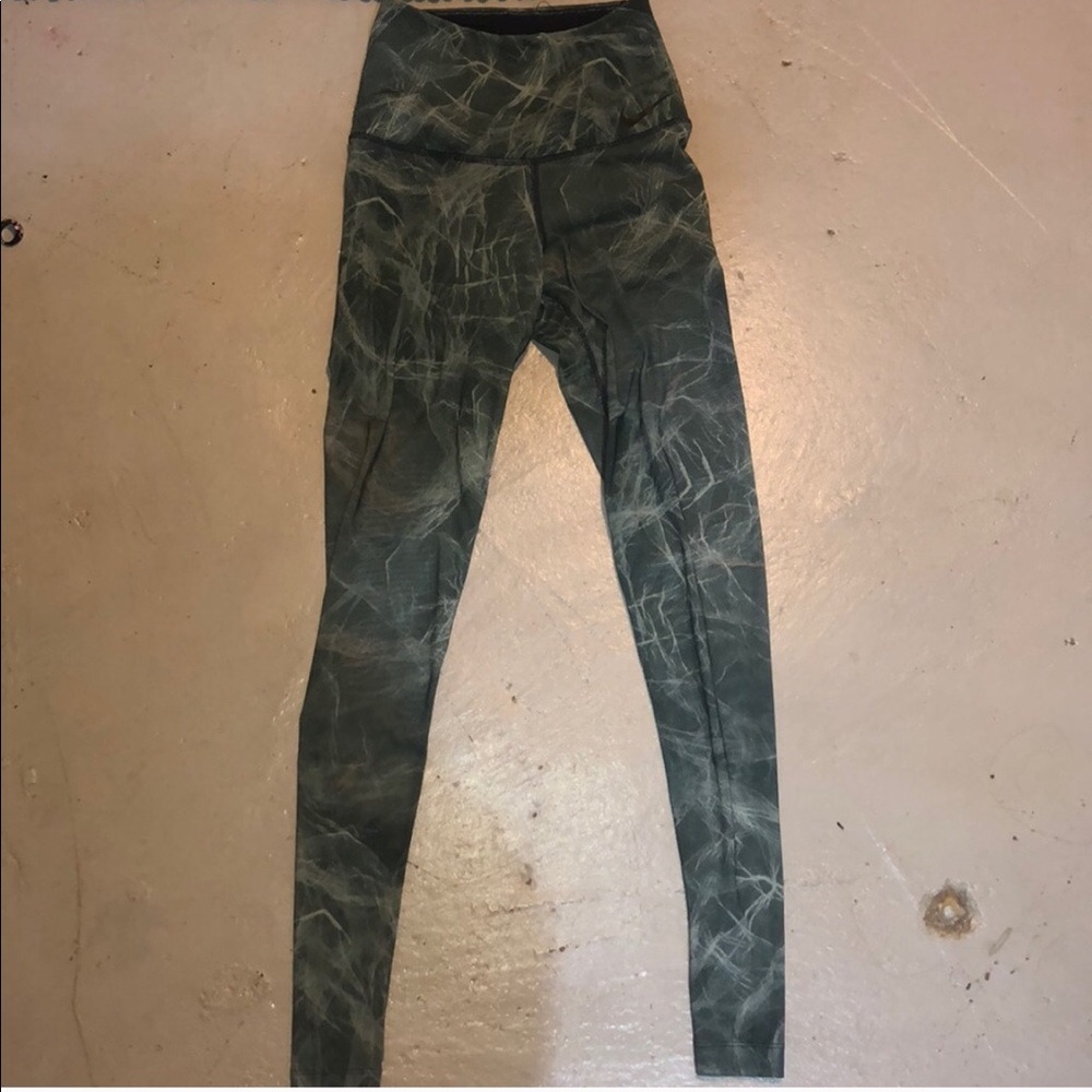 XS dri fit leggings